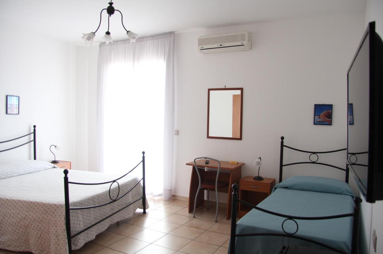 Fragolina B&B Furci Siculo Eksteriør billede