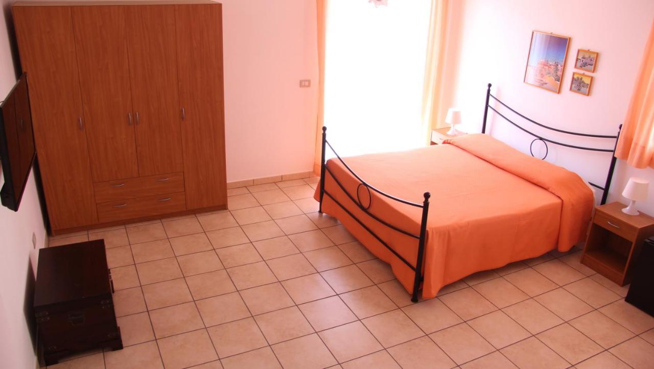 Fragolina B&B Furci Siculo Eksteriør billede