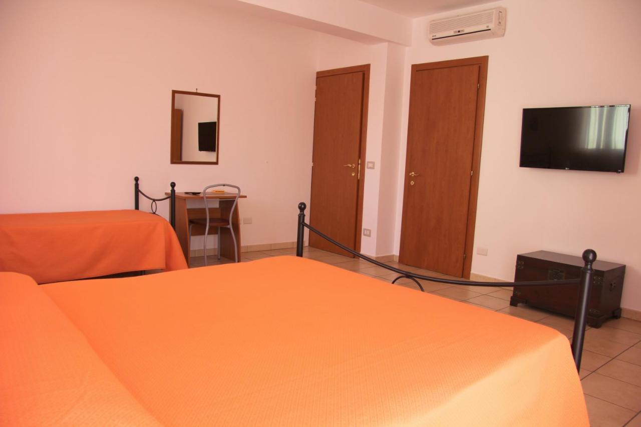 Fragolina B&B Furci Siculo Eksteriør billede