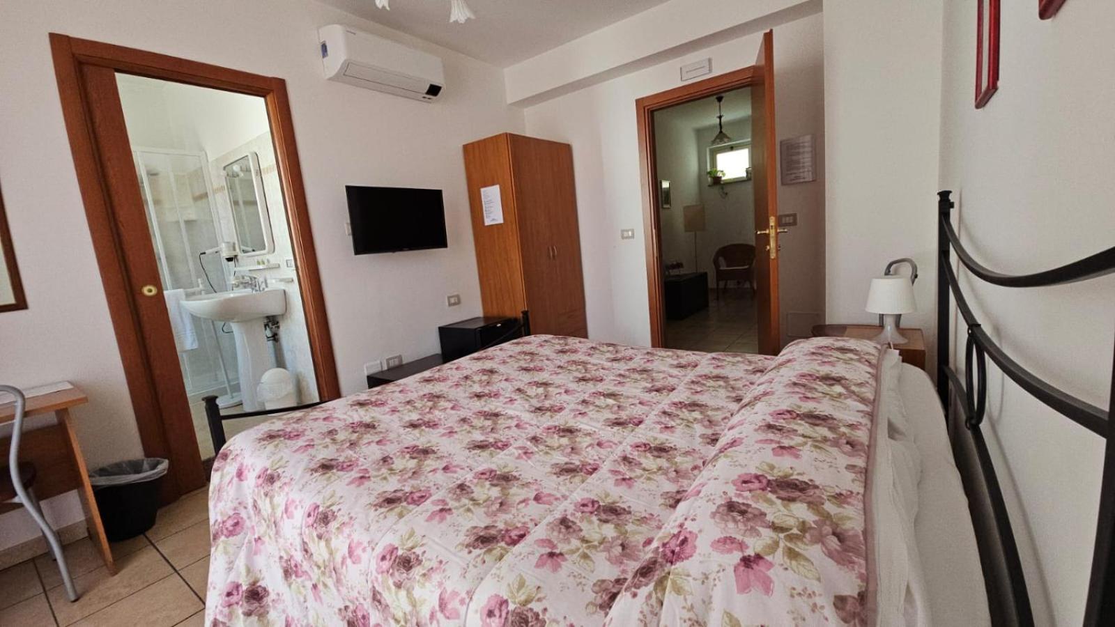 Fragolina B&B Furci Siculo Eksteriør billede