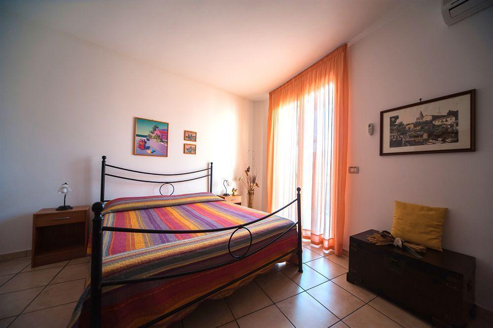 Fragolina B&B Furci Siculo Eksteriør billede